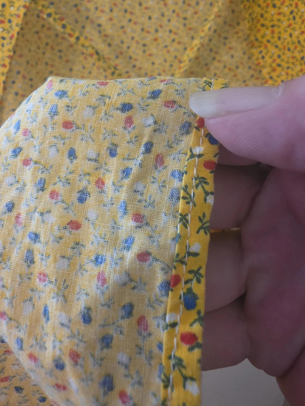 Vintage Handmade Yellow Ditsy Floral Apron – Halter Neck Ties Waist Ties FullBib